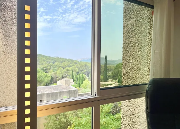 Villa Baux'Nheur, Vue Alpilles, Calme, Clim, 9 Personnes
